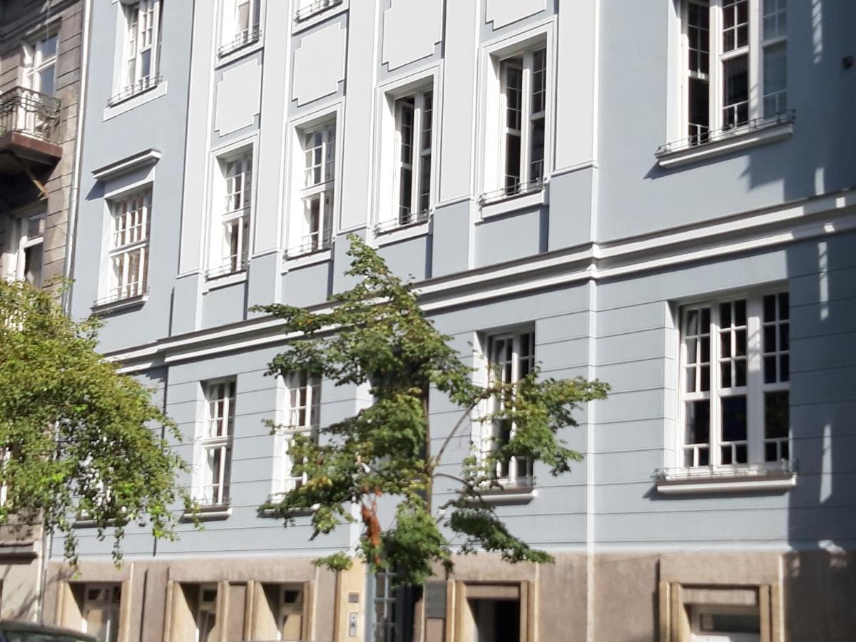 Topolowa Apartments - Self Check In - Next To Main Rail, 10 Min To Main Square Krakow Exterior photo
